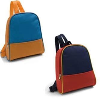 MOCHILA ESCOLAR 05